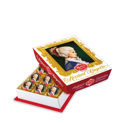 Конфеты из молочного шоколада с марципаном “Reber” 240 г