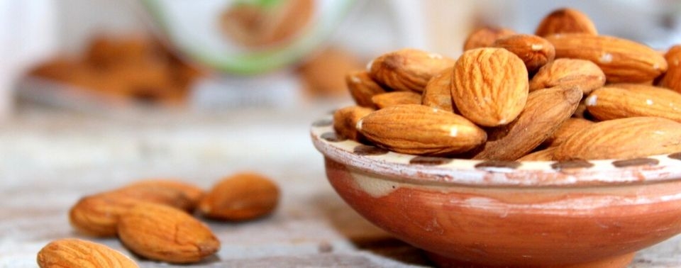 Чем полезен миндаль?
